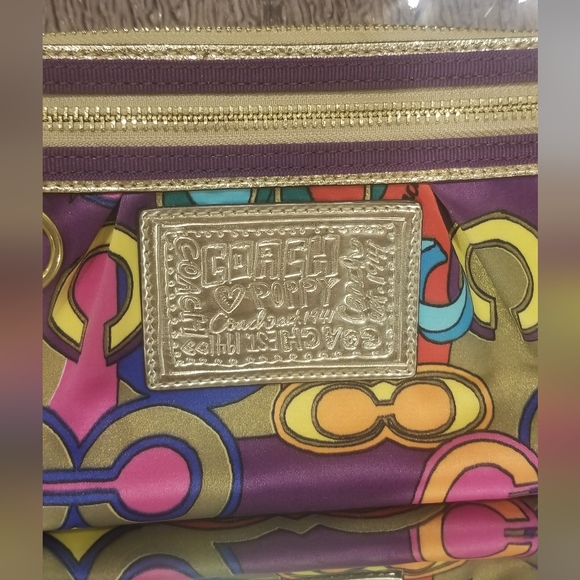 COACH Poppy Pop C Sateen Clutch/Wristlet - Picture 3 of 10